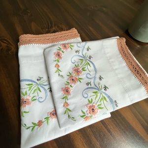 Vintage Thomaston Mills Embroidered pillow cases Firm Price!